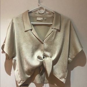 Aritzia Wilfred Free Front Tie blouse